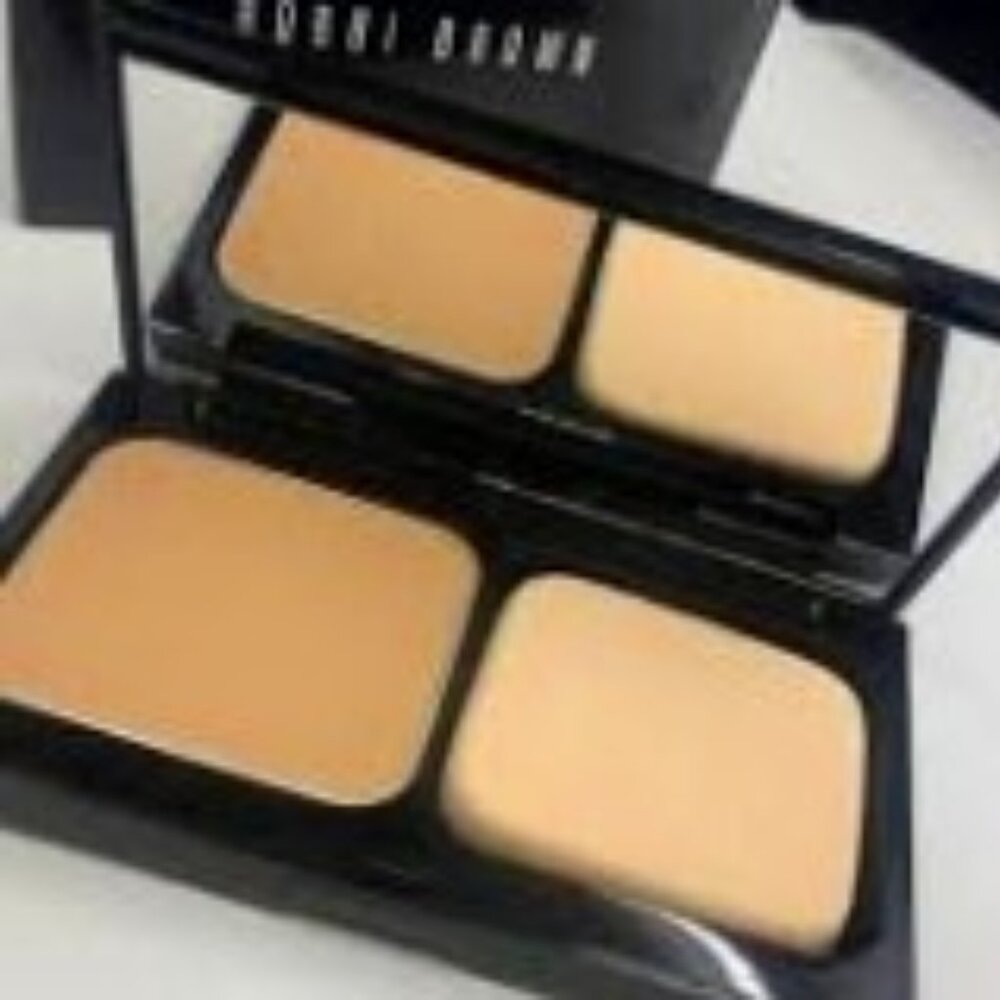 Bobbi Brown Skin Weightless Powder Foundation